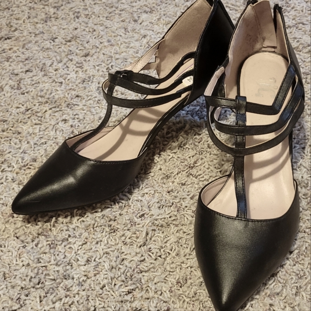 Pumps-size 8